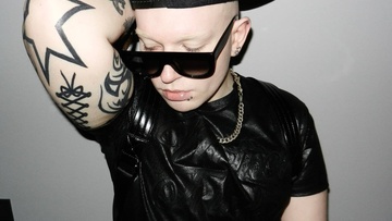 Huzzy B
