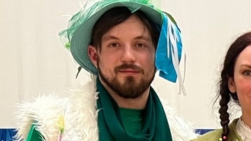 12 месяцев